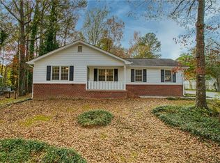 1217 Granite Ln, Loganville, GA 30052