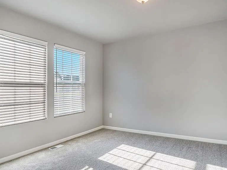 1597 Carolyn Dr — Photo 14