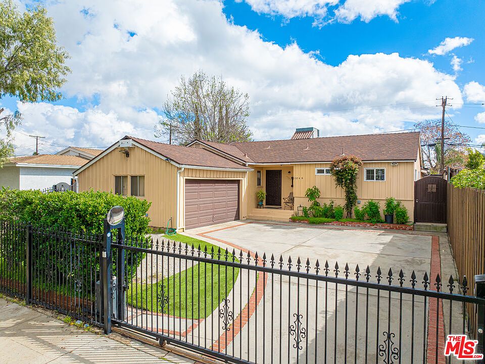 1st image of 13748 Sunburst St