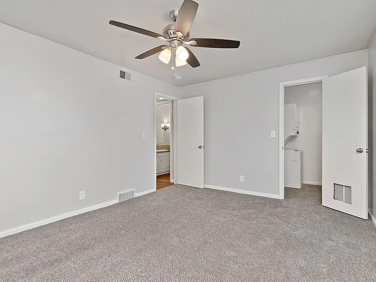 9400-9430 W 81st St — Photo 37