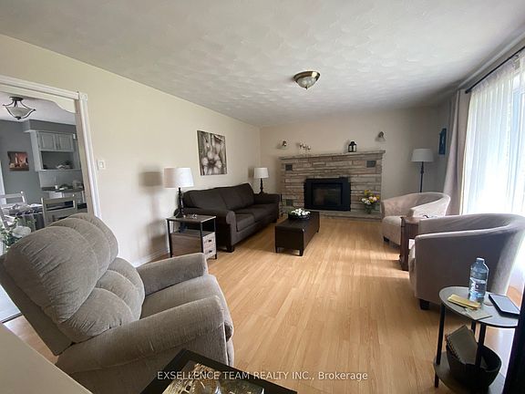 2nd image of 39 Wales Dr N