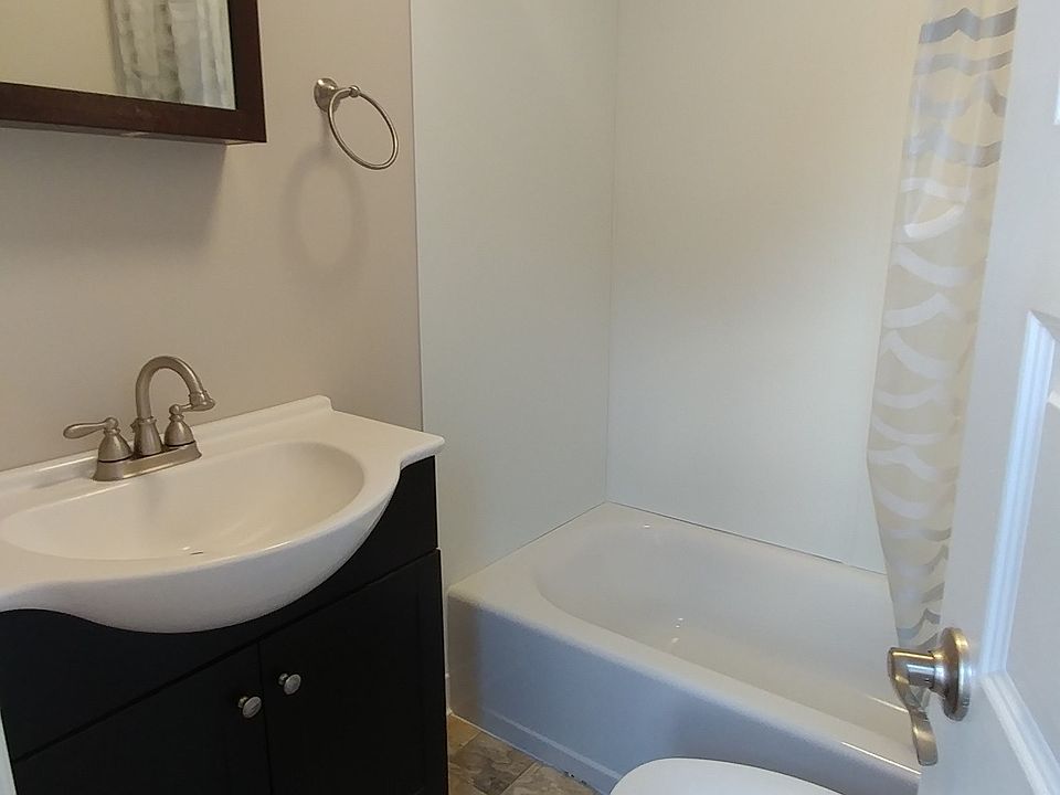 2nd image of 236 72nd St #2
