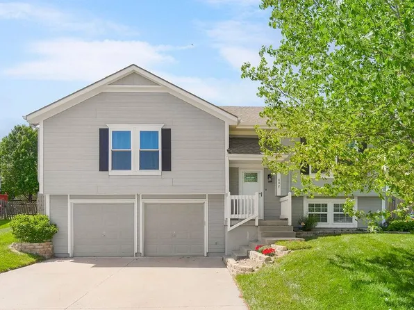 402 Cheyenne Dr, Raymore, MO 64083