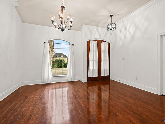 4th image of 11429 Juban Parc Ave
