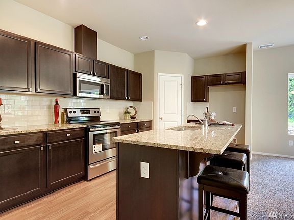 3rd image of 1414 E 68th Street Ct