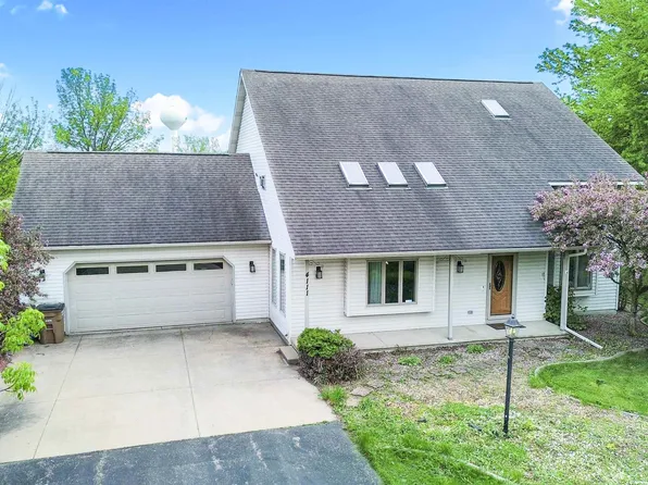 4111 Meadow View Ln, Oshkosh, WI 54904