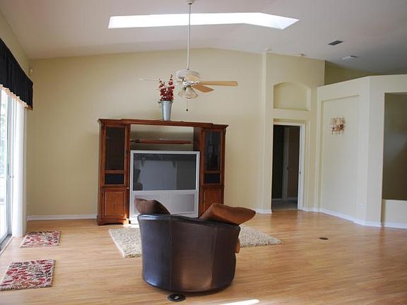 4th image of 3300 Nan Pablo Dr