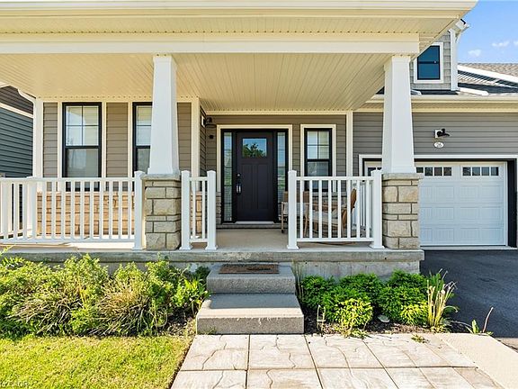 5th image of 26 Beachwalk Cres