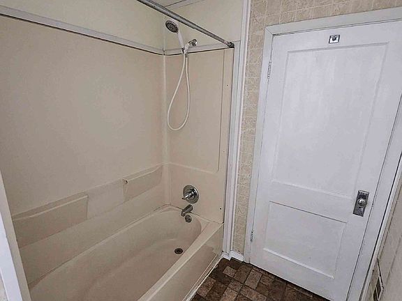 2nd image of 853 Toronto Ave