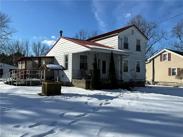 121 W Main St, New London, OH 44851