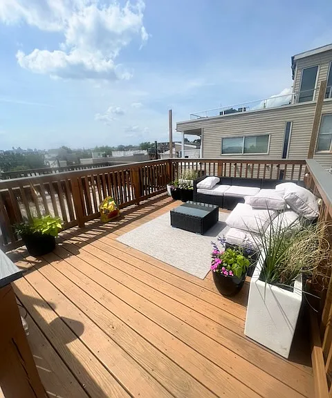 3426 Dillon St — Photo 1