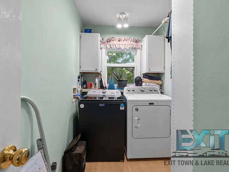 255 Sandy Ln — Photo 21
