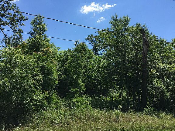 2nd image of 13920 Patricia Ln