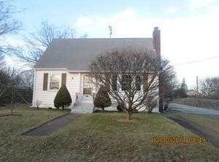 49 Perkins St, West Warwick, RI 02893