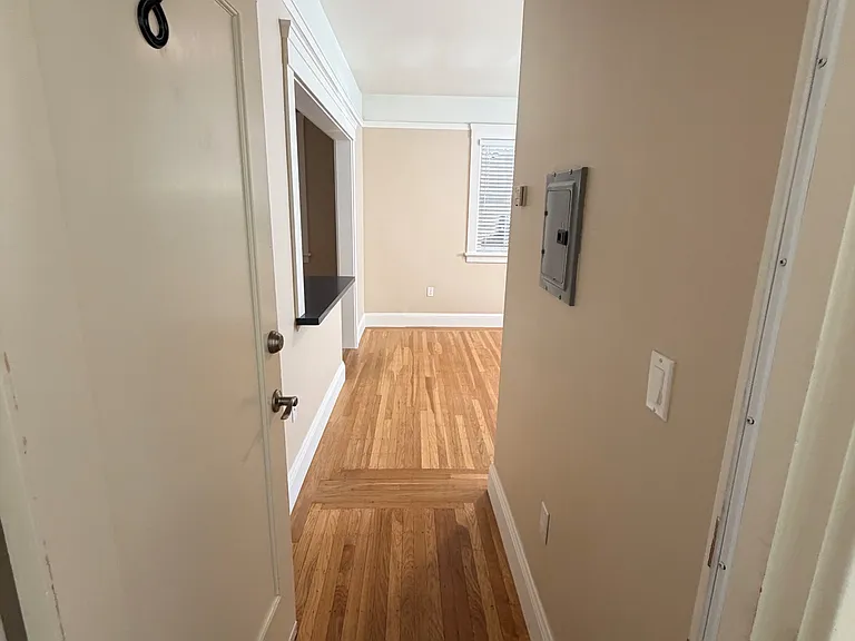 1525 Spruce St #8 — Photo 6