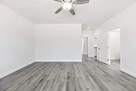 401 Abigail St — Photo 23