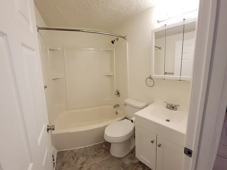 215 Cherry St — Photo 7