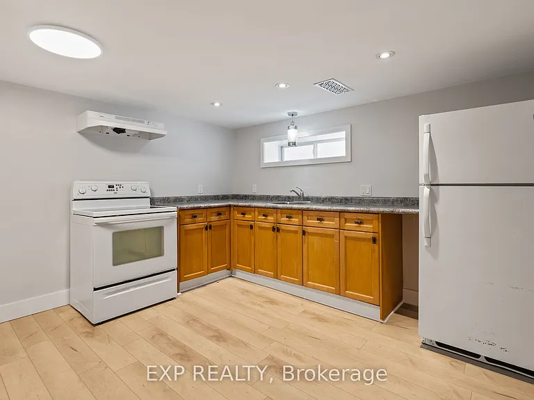 318 Ashland Ave #2 — Photo 4
