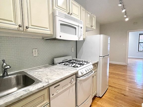 2nd image of 219 W 16th St APT 4A