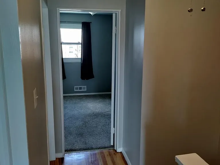 7862 Kentley Rd — Photo 10