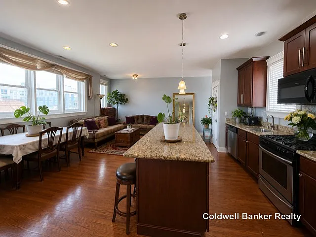 2827 W Belden Ave #4D — Photo 4