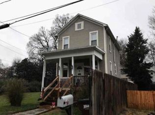 711 1/2 Front St, Marietta, OH 45750