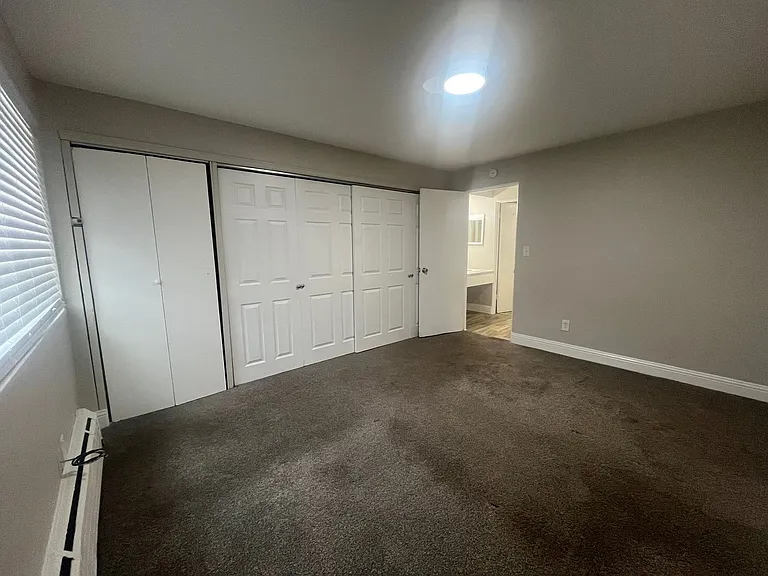 1592 Boston St — Photo 16