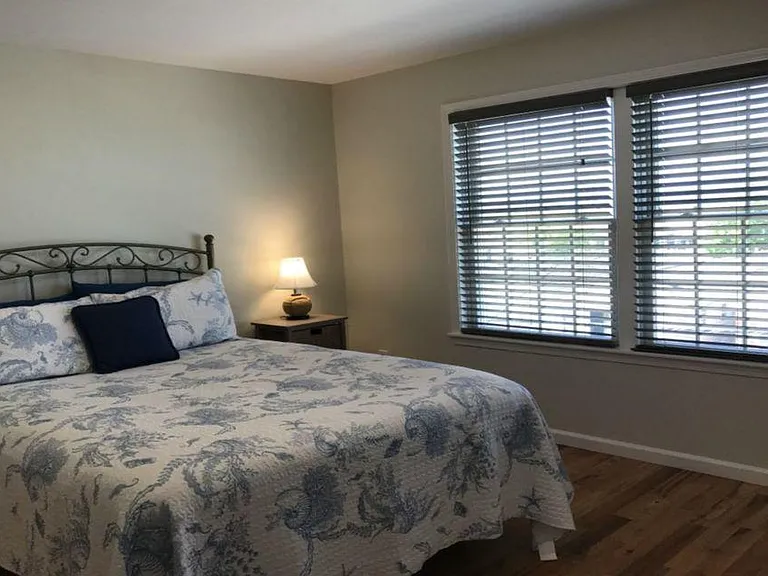 253 Sheridan Ave — Photo 15