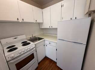 249 Pillette Rd #17, Windsor, ON N8Y3B1