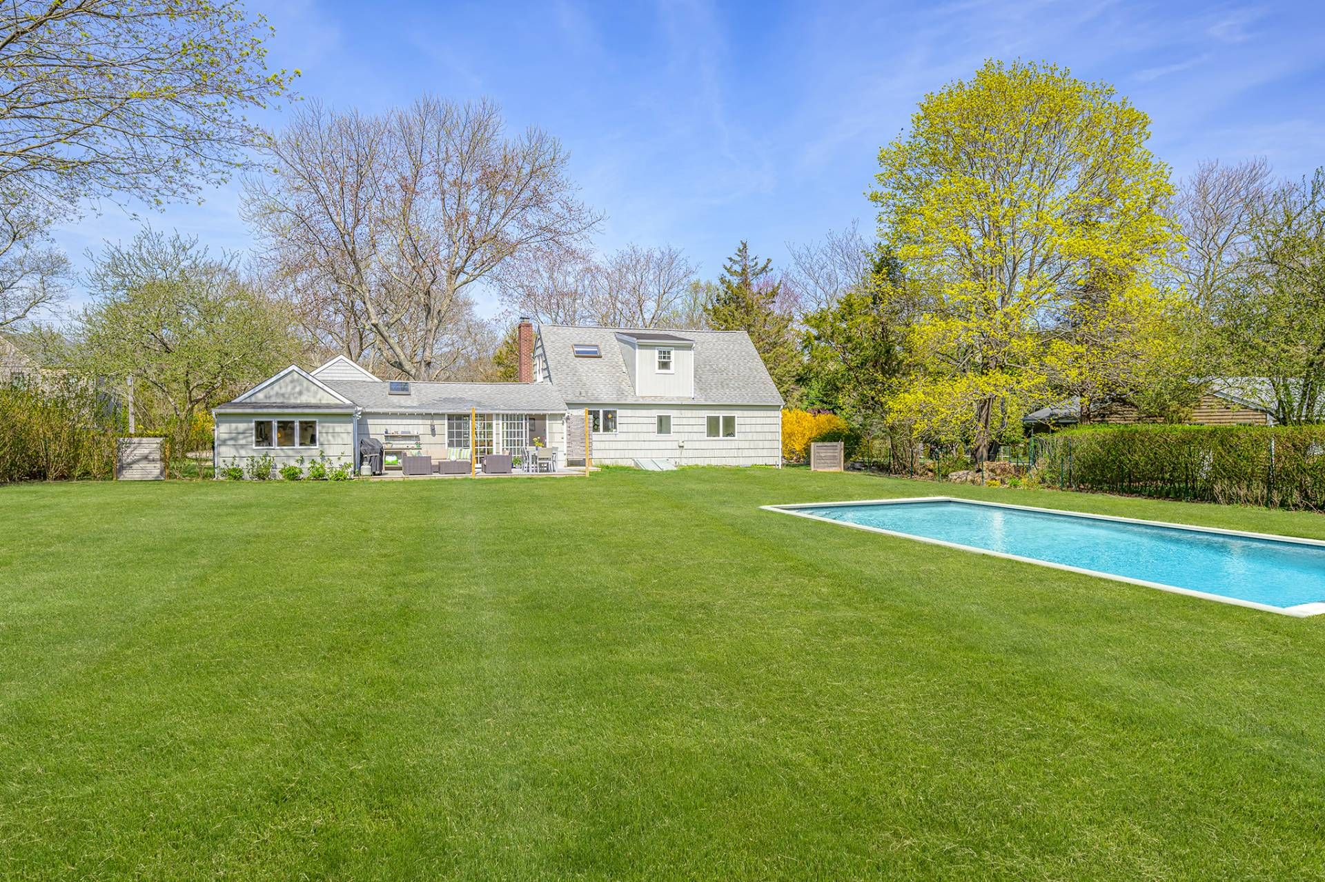 14 Wild Cherry Ln, Sag Harbor, NY 11963 Out East