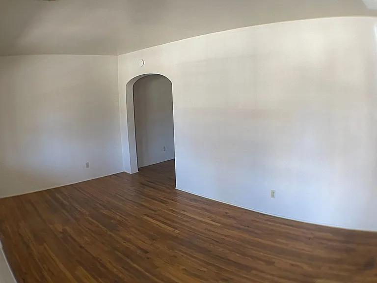 324 N San Francisco St — Photo 8