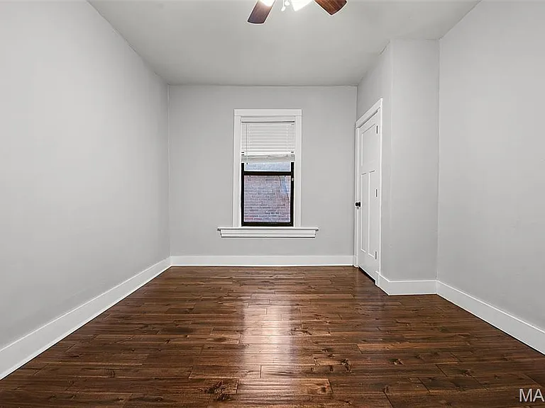 4629 Washington Ave — Photo 6