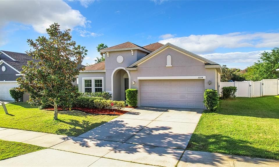 1st image of 3224 Zander Dr