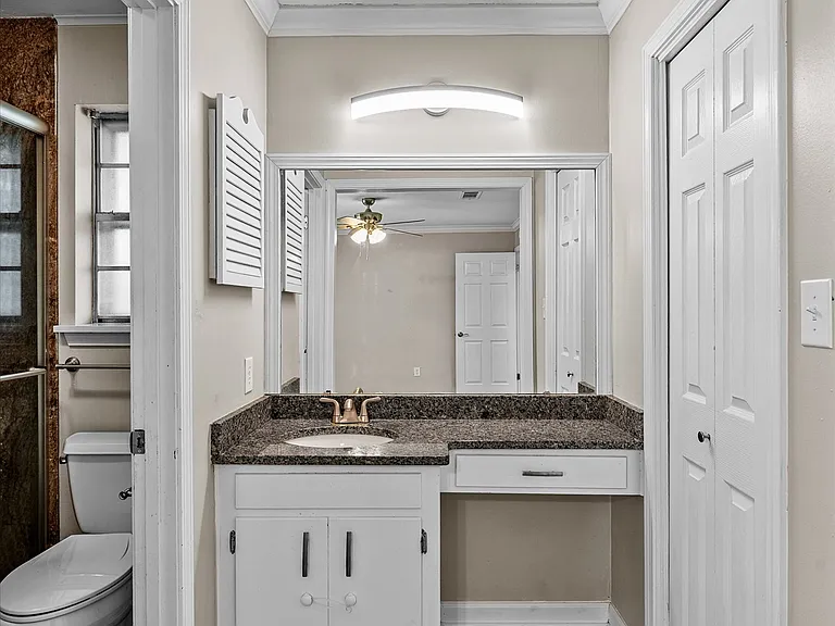 5318 Foxglove Dr — Photo 28