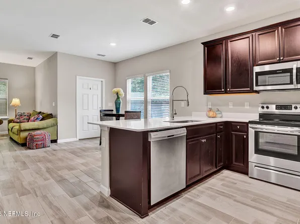 7365 PALM HILLS Drive, Jacksonville, FL 32244