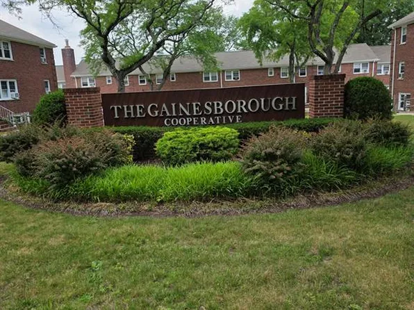 4 Gainsborough Ter #1B, River Edge, NJ 07661