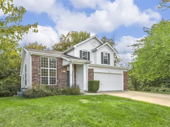 254 Cove Landing Dr, Grover, MO 63040