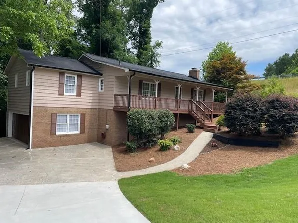 112 Valley Ridge Dr, Canton, GA 30115