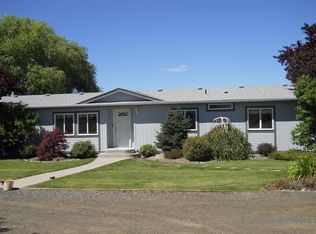 15601 Fisk Rd, Yakima, WA 98908