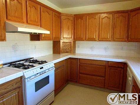 3rd image of 13581 Acapulco Dr