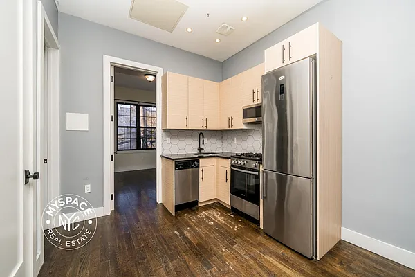 Rented by MySpaceNYC | media 1