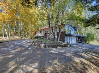 781 Mountain View Dr, Sandpoint, ID 83864