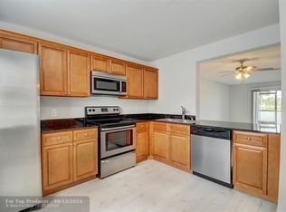 1205 Lakeview Dr E #1205, West Palm Beach, FL 33411