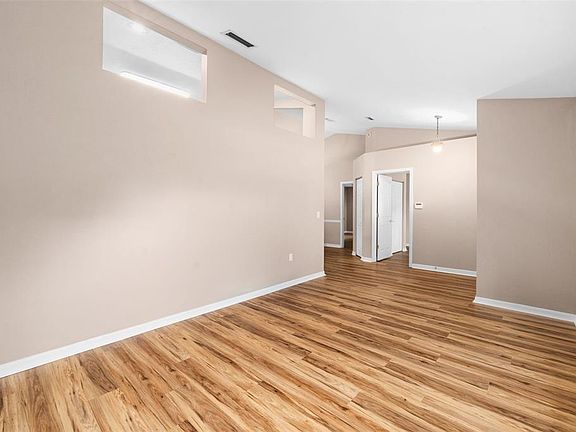 5th image of 1307 NW 90th Ter
