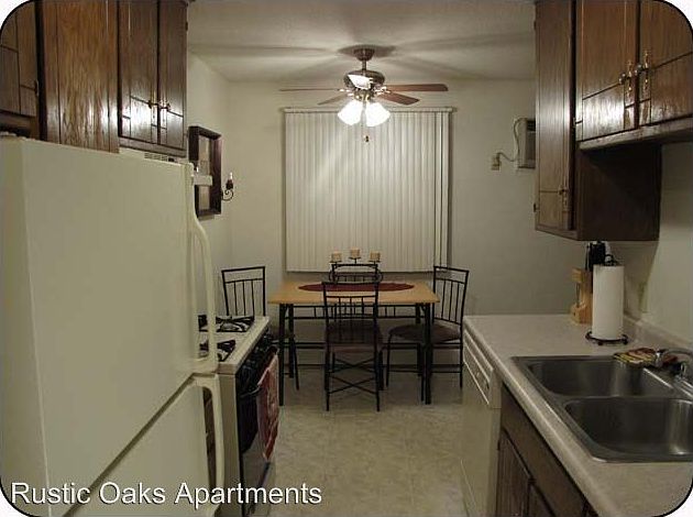 2nd image of 1200 72nd Ave NE APT 105