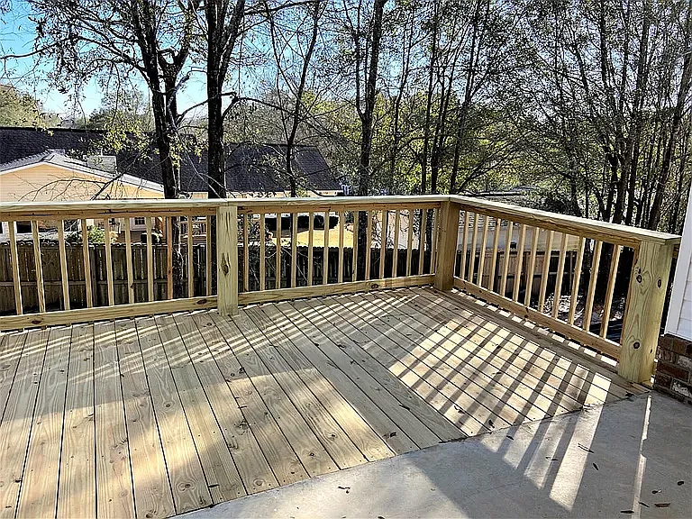 652 Valley Stream Dr — Photo 9