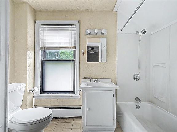 5th image of 66 Cottage St