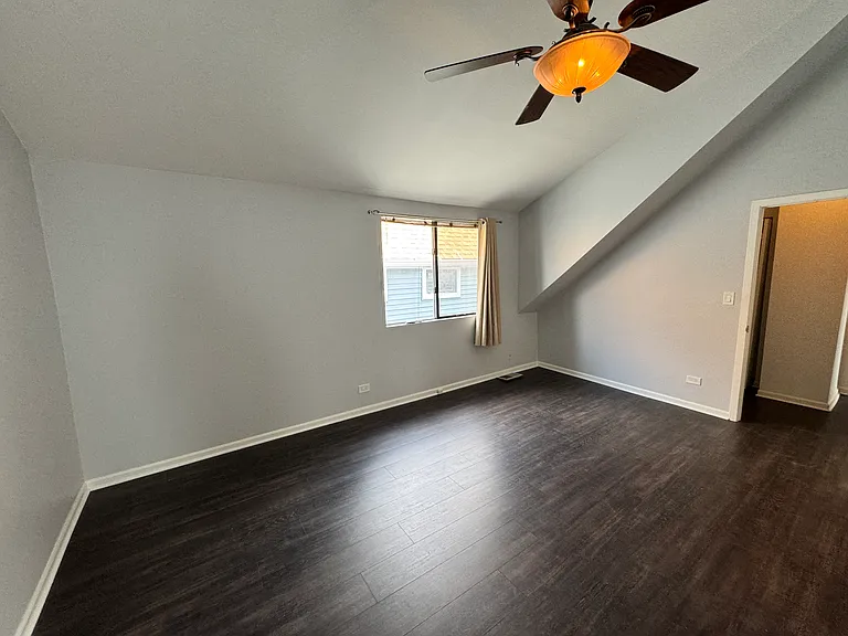 2430 N Southport Ave #2F — Photo 24