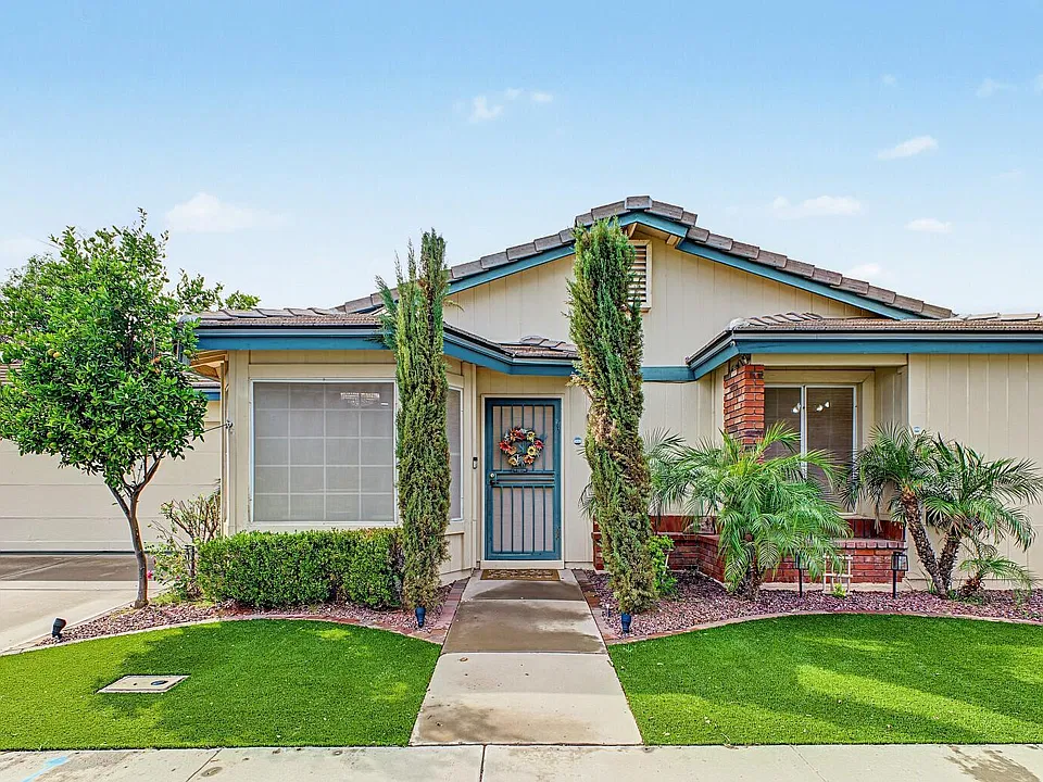 1616 N Alta Mesa Dr #18