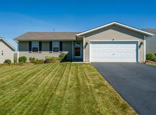 3054 Merseyshire Ln, Machesney Park, IL 61115